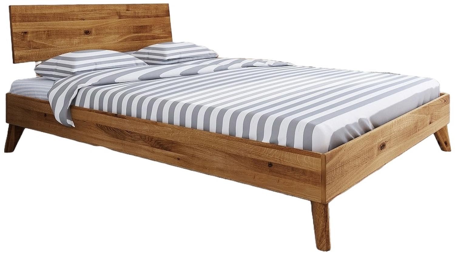 Bett Gerg 2 aus Wildeiche massiv 90x200 cm mit Holzkopfteil und Holzbeinen Bild 1