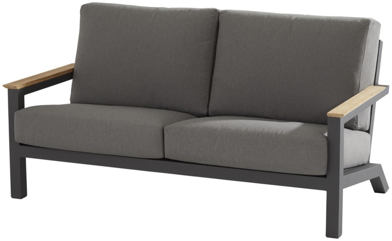 4Seasons Capitol Sofa 2. 5-Sitzer, inkl. 4 Kissen Bild 1