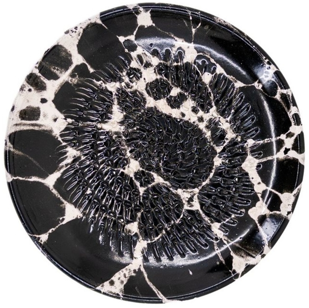 Kaladia Multireibe Reibeteller in Schwarz & Weiß marmoriert - zum Zerkleinern von Zutaten, Keramik, handbemalte Küchenreibe aus Keramik - Made in Spain Bild 1