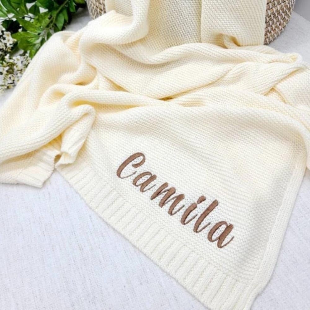 Gestickter Name Baby Decke Baby Bad Kinderwagen Decke Neugeborenes Baby Geschenk Personalisierte Weiche Atmungsaktive Baumwolle Gestrickte Decke (Ivory,No Name) Bild 1