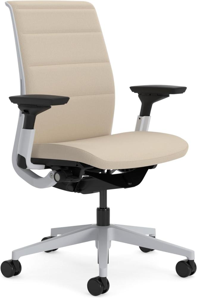 Steelcase Think Ergonomischer, höhenverstellbarer Bürostuhl mit verstellbarer Lordosenstütze und Armlehnen, bequemer Bezug in Hellbeige Bild 1