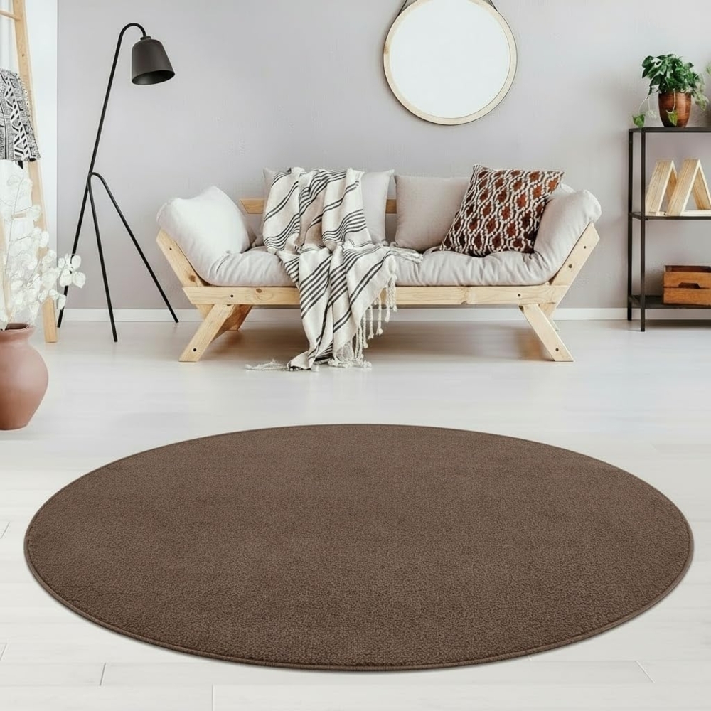 Jimri Moderner Teppich Wohnzimmer – Weich, Strapazierfähig & Pflegeleicht – Einfarbig Braun-Taupe, Rund & Rechteckig – Hochwertige Verarbeitung – Oeko-TEX Zertifiziert – Braun-Taupe, Rund 120 cm Bild 1