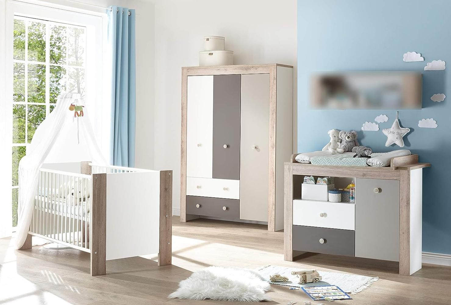 Babyzimmer Bea in Weiß matt mit Eiche Sanremo hell, Taupe und Lava matt von Mäusbacher 5 teiliges Megaset mit Schrank, Bett mit Lattenrost und Umbauseiten, Wickelkommode - MD110766 Bild 1