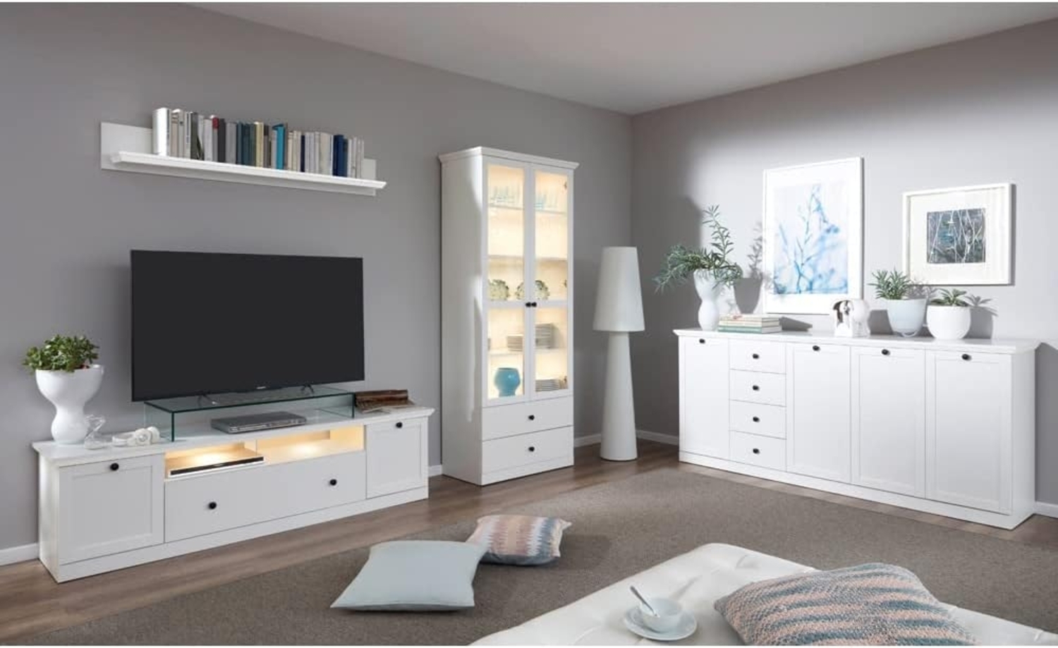 Wohnwand Landhausstil weiß BERGAMA-19 mit LED Unterbaubeleuchtung und Sideboard, B/H/T: ca. 273/196/41 cm Bild 1