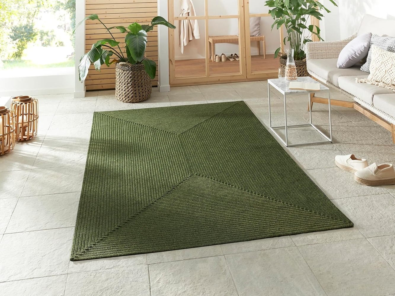 Northrugs Trenzado In- & Outdoor Teppich Wetterfest – Pflegeleicht Handmade-Look für Innen und Außen Gewebter Outdoorteppich Läufer für Balkon, Terrasse, Wohnzimmer, Garten – Grün, 120x170 Bild 1