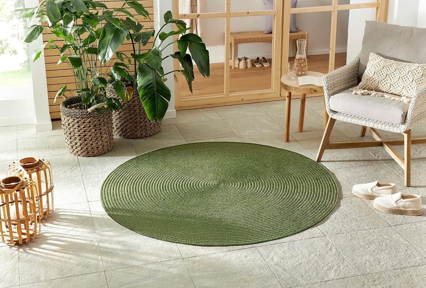 NORTHRUGS Trenzado In- & Outdoor Teppich Rund Wetterfest – Pflegeleicht Handmade-Look für Innen und Außen Gewebter Outdoorteppich Läufer für Balkon, Terrasse, Wohnzimmer, Garten – Grün, ø 150 Bild 1