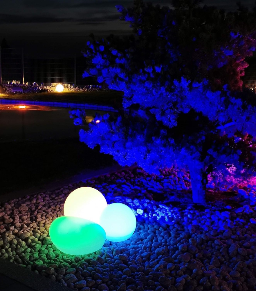 TRANGO LED Solarleuchte, SO-00134 3er Set LED Solar-Leuchtkugel IP44 Solar Leuchtstein in 20/30/40cm Durchmesser Weiß matt mit 3000K warmweiß LED & RGB Farbwechsel LED *SNOWY* Solarkugel Kugelleuchte, Außenleuchte, Kugellampe, Gartenleuchte Bild 1