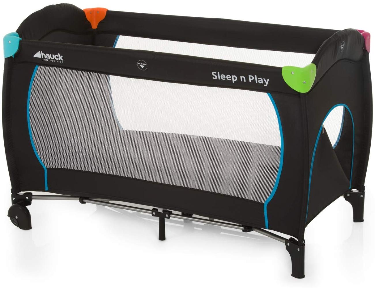 Hauck Sleep N Play Go Plus Kombi-Reisebett, 4-teilig, ab Geburt bis 15 kg, inkl. Gesetzl. Schlupf, Rollen, Matratze, Tragetasche, mehrfarbig schwarz Bild 1