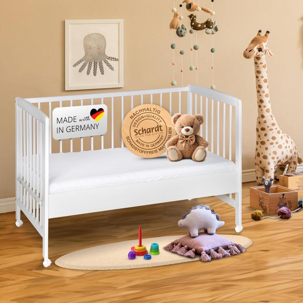 Schardt - Baby Beistellbett Micky mit Rollen - weiß - 60x120cm - aus massivem Buchenholz - Stufenlos Höhenverstellbar - inkl. Umbauseiten und Sicherheitsgurt Bild 1