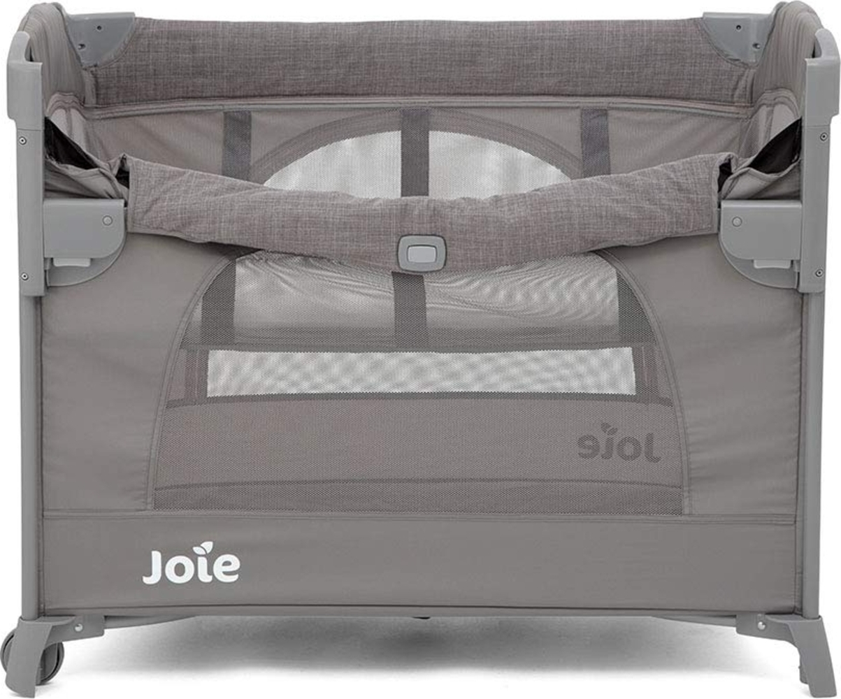 Joie 'Kubbie Sleep' 2-in-1 Reise- und Beistellbett, Foggy Grey, bis 15 kg, klappbar, mit Rollen und Schlupf Bild 1