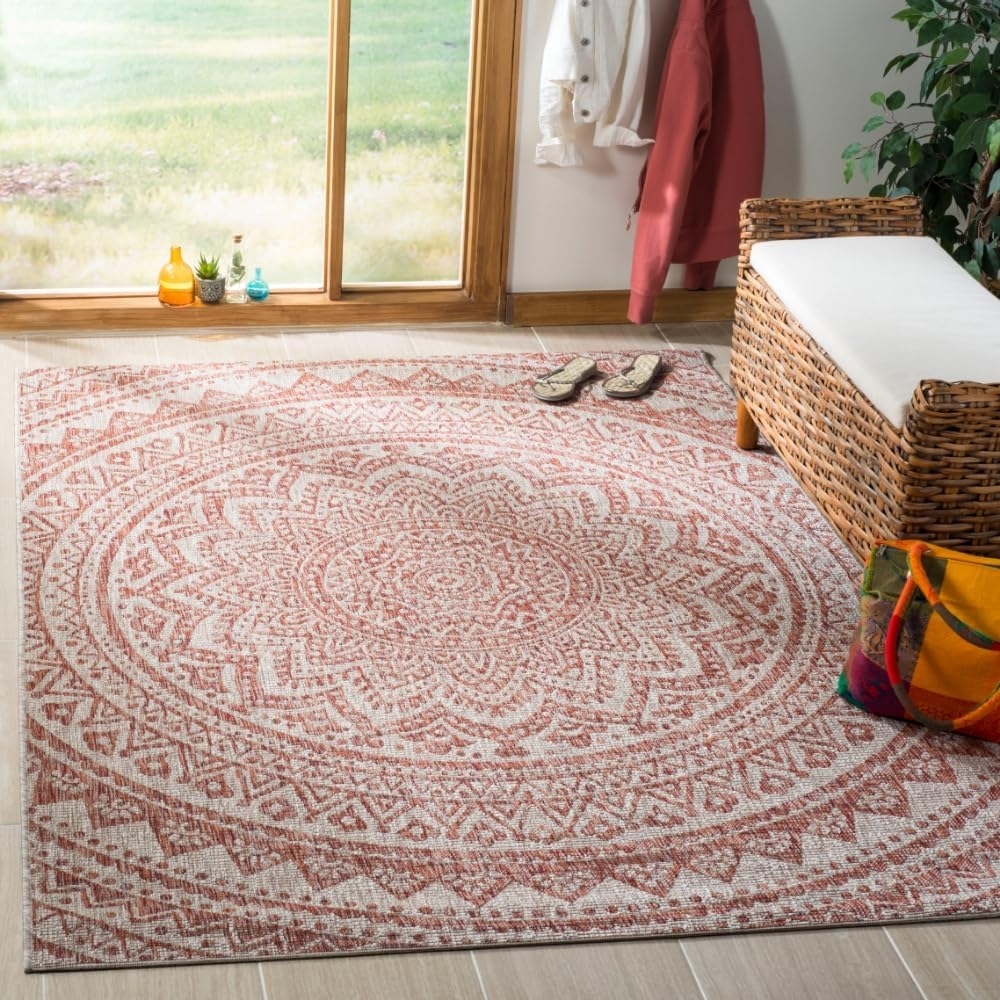 SAFAVIEH Zeitgenössische Teppich für Wohnzimmer, Esszimmer, Schlafzimmer - Courtyard Collection, Kurzer Flor, Hellbeige und Terrakotta, 122 X 170 cm Bild 1