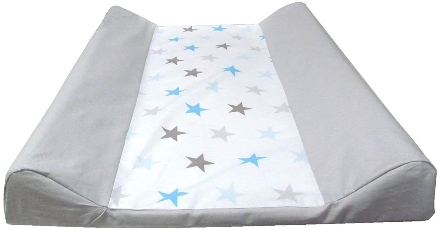 Babymajawelt® Wickelauflage 50x70 cm - 2 Keil Mulde inkl. Baumwollbezug ver. Designs, Folienwickelauflage Phthalatfrei, inkl. abnehmbaren Baumwollbezug, Maschinenwaschbar (Big Stars blau) Bild 1