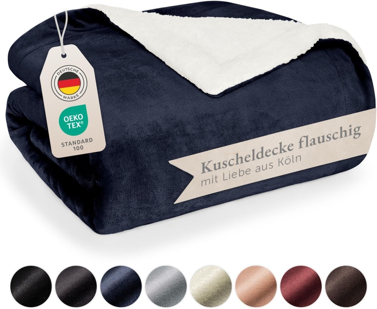 Blumtal Premium Sherpa Kuscheldecke 150x200 cm - warme Decke Oeko-TEX® zertifizierte Dicke Sofadecke, Tagesdecke oder Wohnzimmerdecke, Dark Ocean Blue - blau Bild 1