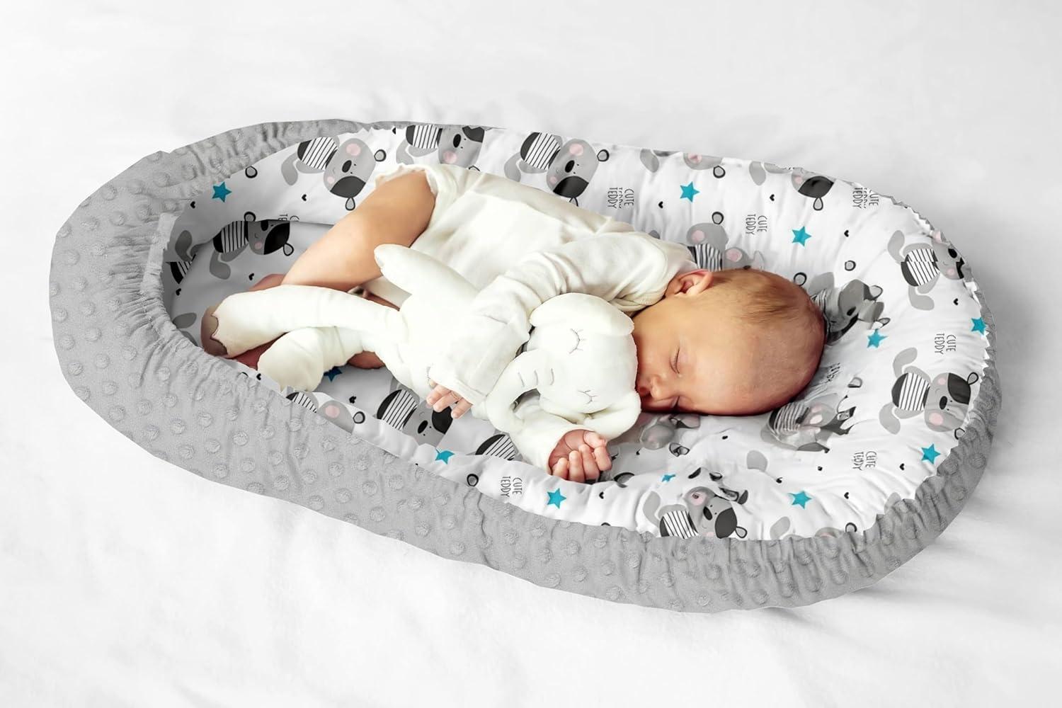 Kokon Kuschelnest für Babys und Säuglinge, Nestchen, Reisebett, 100% Baumwolle und Plüsch Minky, antiallergisch, Grau/Teddy Bild 1