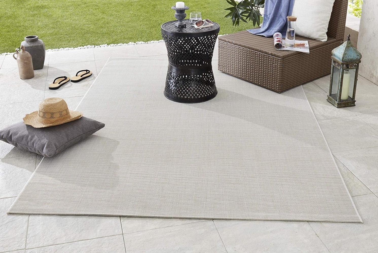 NORTHRUGS In- und Outdoor Teppich Match 240x340 cm - Wetterfest Modern Plain Allover Unifarben Design Teppich für Balkon Terrasse Garten Wintergarten Wohnzimmerteppich Wasserfest in Anthrazit Bild 1