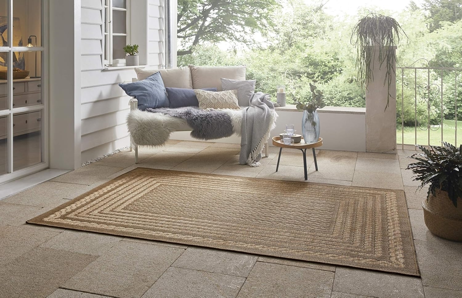 NORTHRUGS In- und Outdoor Teppich Limonero 120x170 cm – Flachgewebe Sisal-Look Skandi-Design Wetterfest für Balkon Terrasse Wintergarten Küche Badteppich Wohnzimmerteppich Wasserfest in Beige Braun Bild 1