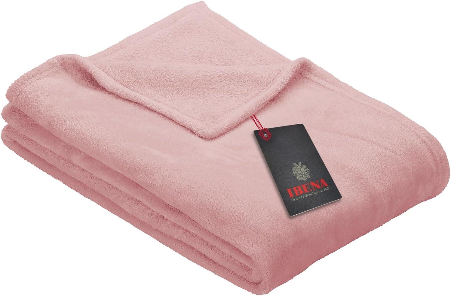 Ibena Olbia Decke 150x200cm – Kuscheldecke rosa, Sofadecke aus kuschelig weichen Mikrofaserflausch Bild 1