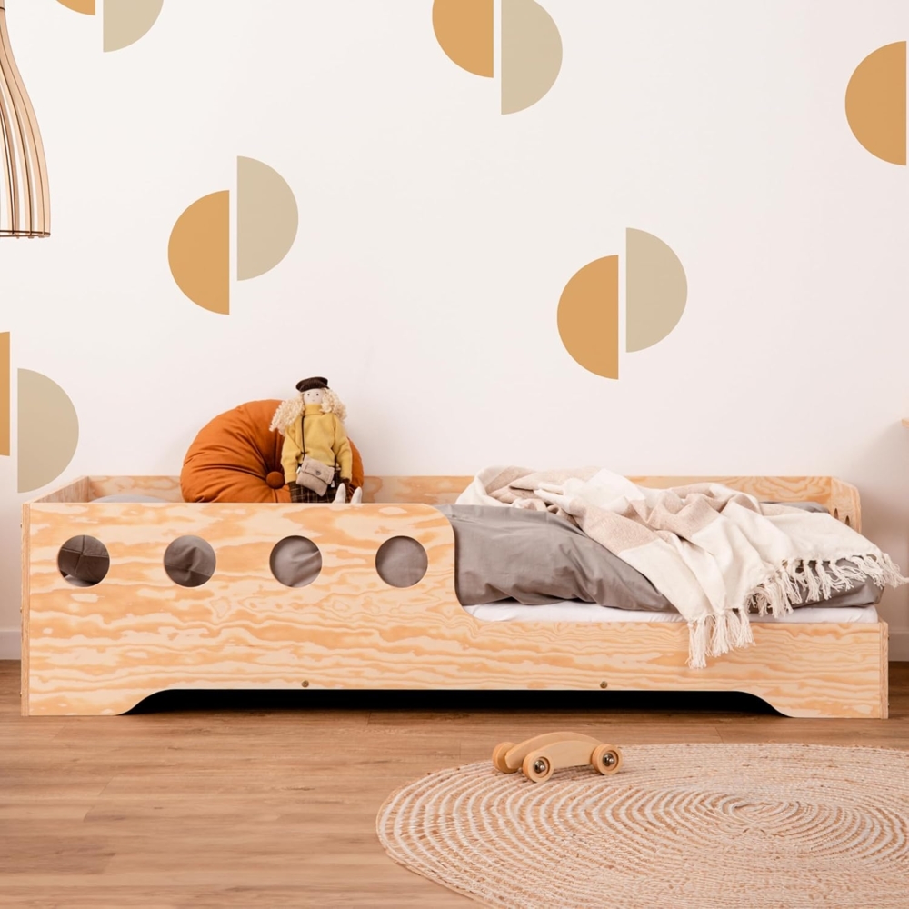 smartwood TILA 5P Kinderbett 120x200 - Montessori Bodenbett mit Lattenrost & Rausfallschutz – Holz Kinder Bett für Jungen & Mädchen – Sicheres und Robustes Montessori Bett Bild 1