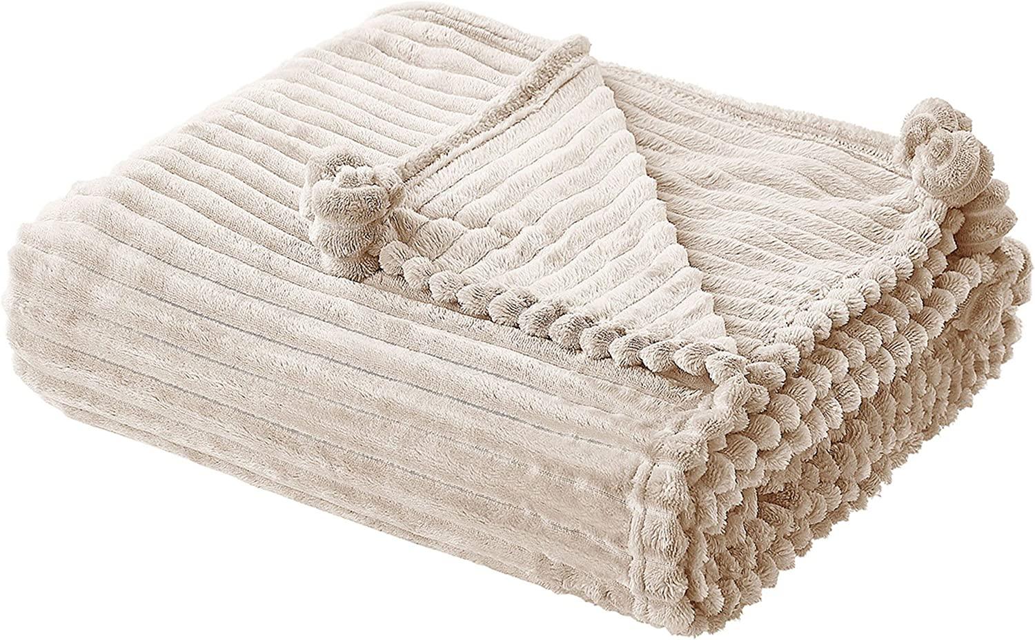 Kuscheldecke KAWERI 150 x 200 cm Beige Bild 1