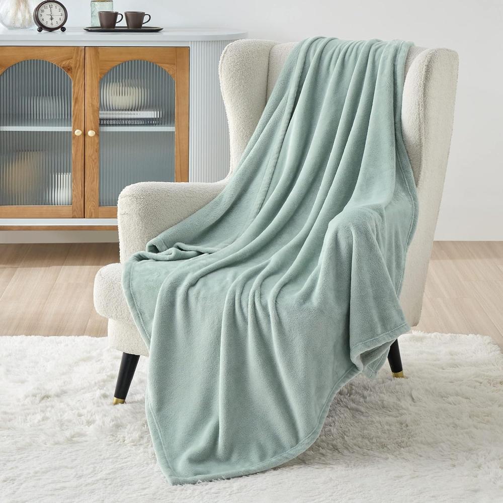 BEDSURE Kuscheldecke Flauschig Decke Fleecedecke - Wohndecke Warm Winter Weich, Sofadecke Kleine, Decke Couch Blanket, Kuscheldecke Kinder, Wohn- & Kuscheldecken 130x150cm, Sofa überwurfdecke Grün Bild 1