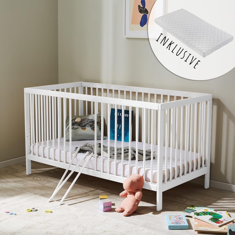 Kids Collective Babybett Kinderbett Gitterbett 70x140 Matratze höhenverstellbar & herausnehmbare Sprossen, optional mit Schublade | Buchenholz Weiss sehr stabil Made in Europe Bild 1