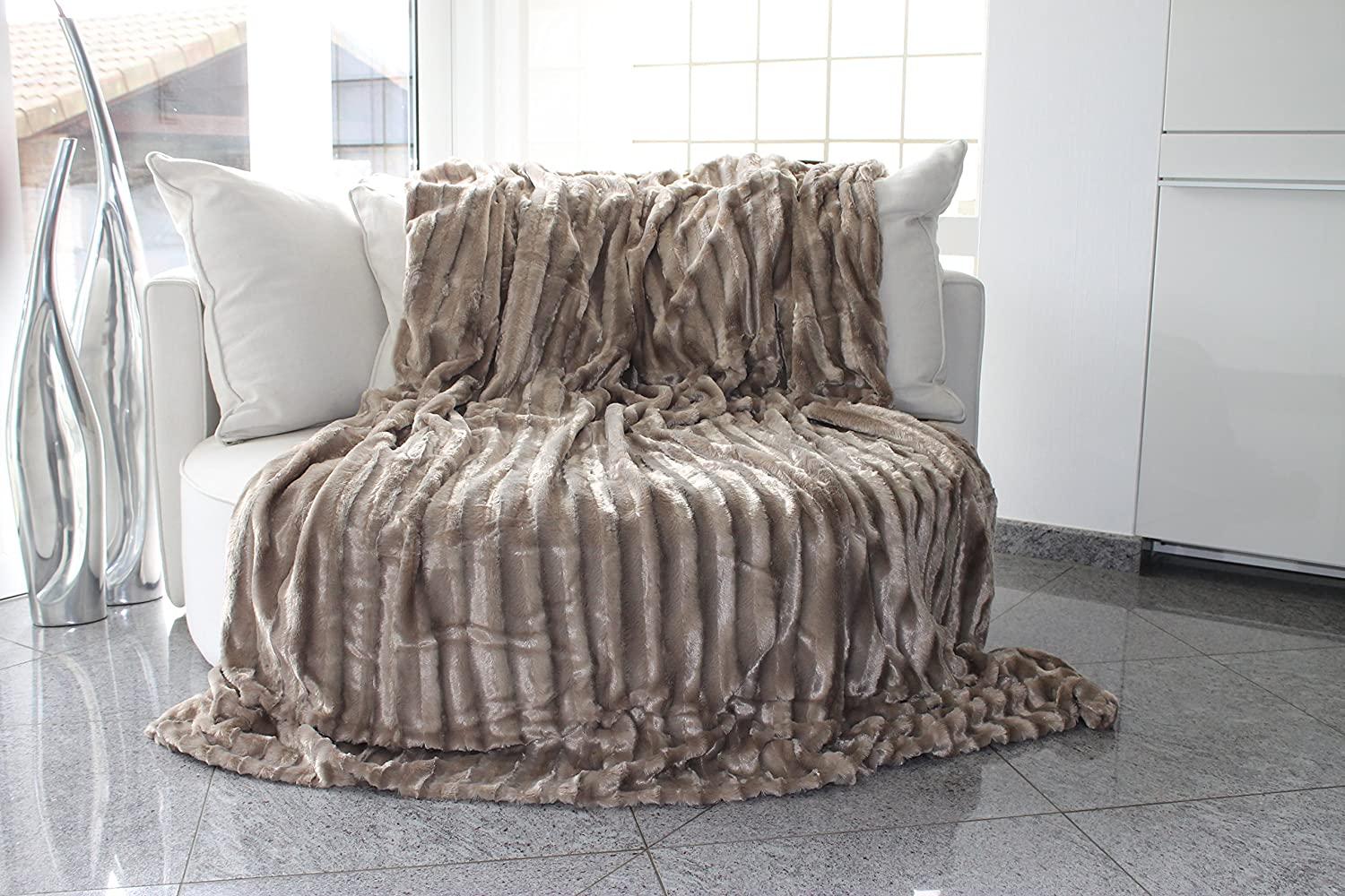 Brandsseller Pelzimitatdecke in Schwerer doppellagiger Qualität, Hochwertige Kuscheldecke, Decke, Wohndecke, Nerzdecke, Plaid, Webpelzdecke, Tagesdecke (Taupe/grau) Bild 1