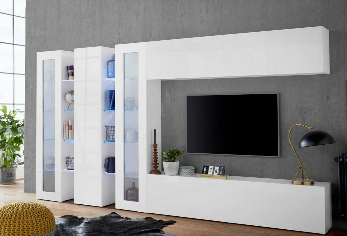 Dmora - Ausgestattete Wand Clemente, 5-türiges TV-Ständer-Wohnzimmerset, Mehrzweck-Wohnzimmermöbel, 100% Made in Italy, 340 x 30 x 180 cm, glänzendes Weiß, Bild 1