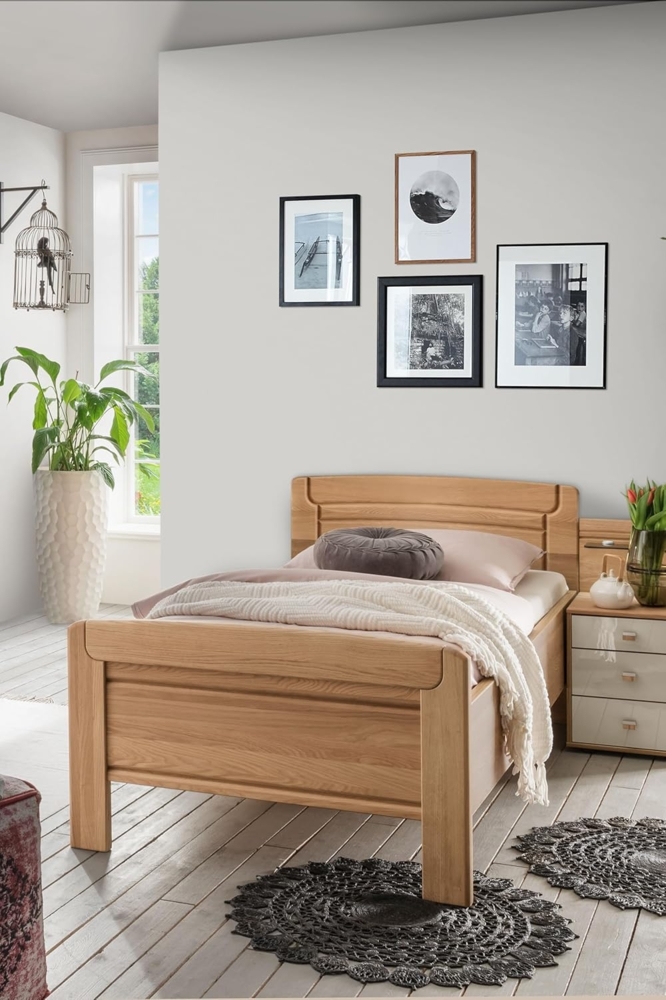 WIEMANN Holzbett Kiruna, schöner Landhausstil, Made in Germany, 4-fache Liegenhöhenverstellung, in vielen Breiten erhältlich Bild 1