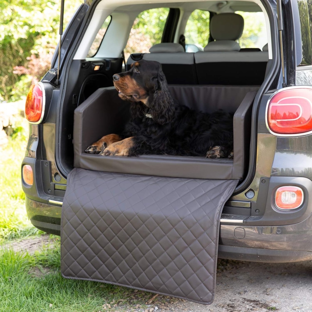 CopcoPet Tier-Autobett Autohundebett Braun 70 x 55 cm mit Gurtsystem Bild 1