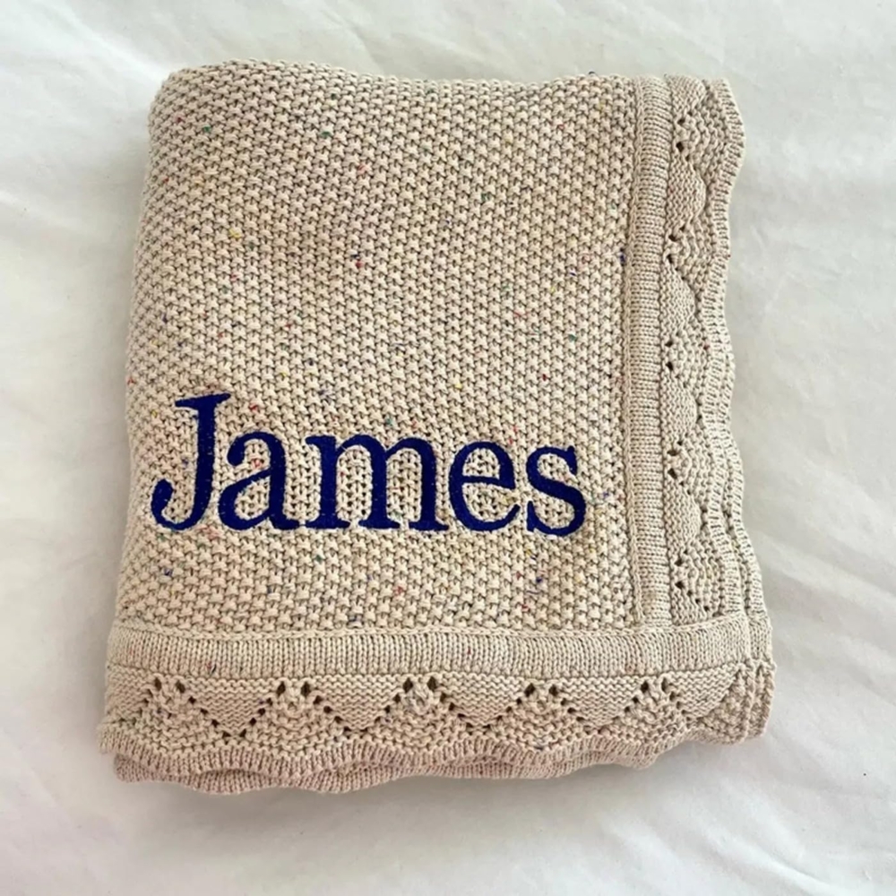 Personalisierte Babydecke Mit Namen,personalisierte Strickdecke Baby,baby Personalisierte Geschenke,decke Mit Namen Baby (Beige,Embroidered name) Bild 1