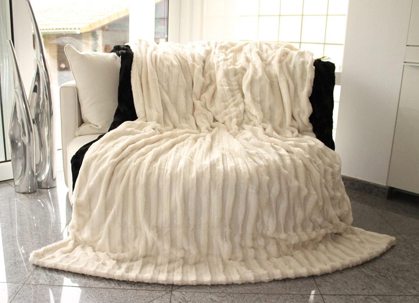 Brandsseller Pelzimitatdecke, Creme-Weiss, in Schwerer doppellagiger Qualität, Hochwertige Kuscheldecke, Decke, Wohndecke, Nerzdecke, Plaid, Webpelzdecke, Tagesdecke Bild 1