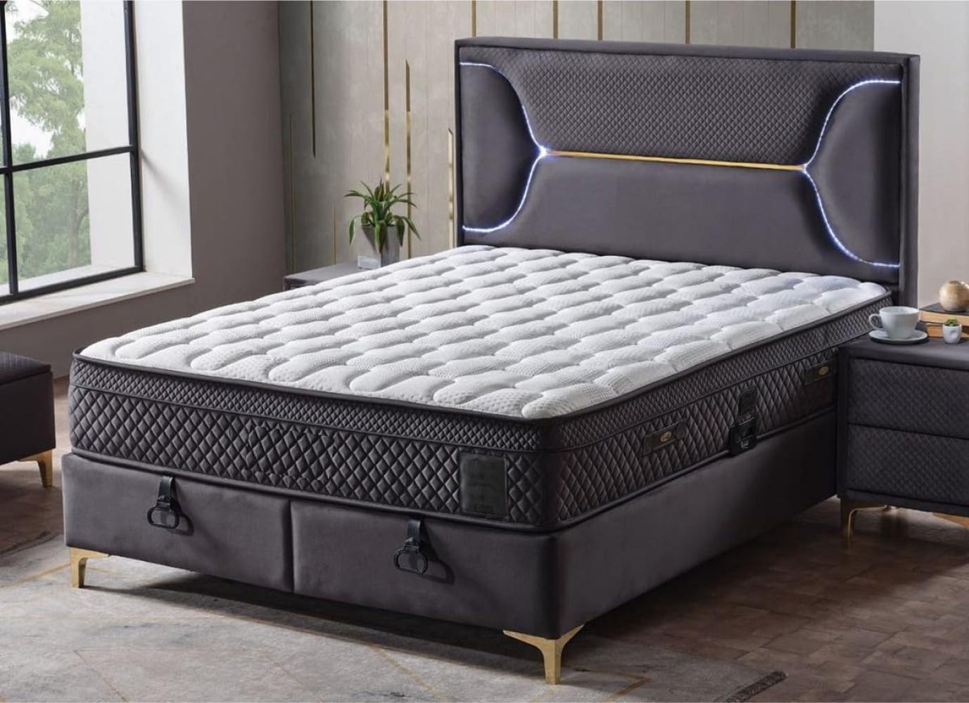 Casa Padrino Luxus Doppelbett Lila / Weiß / Gold 180 x 200 cm - Massivholz Bett mit LED Beleuchtung und Matratze - Schlafzimmer Möbel - Hotel Möbel - Luxus Möbel - Luxus Einrichtung Bild 1