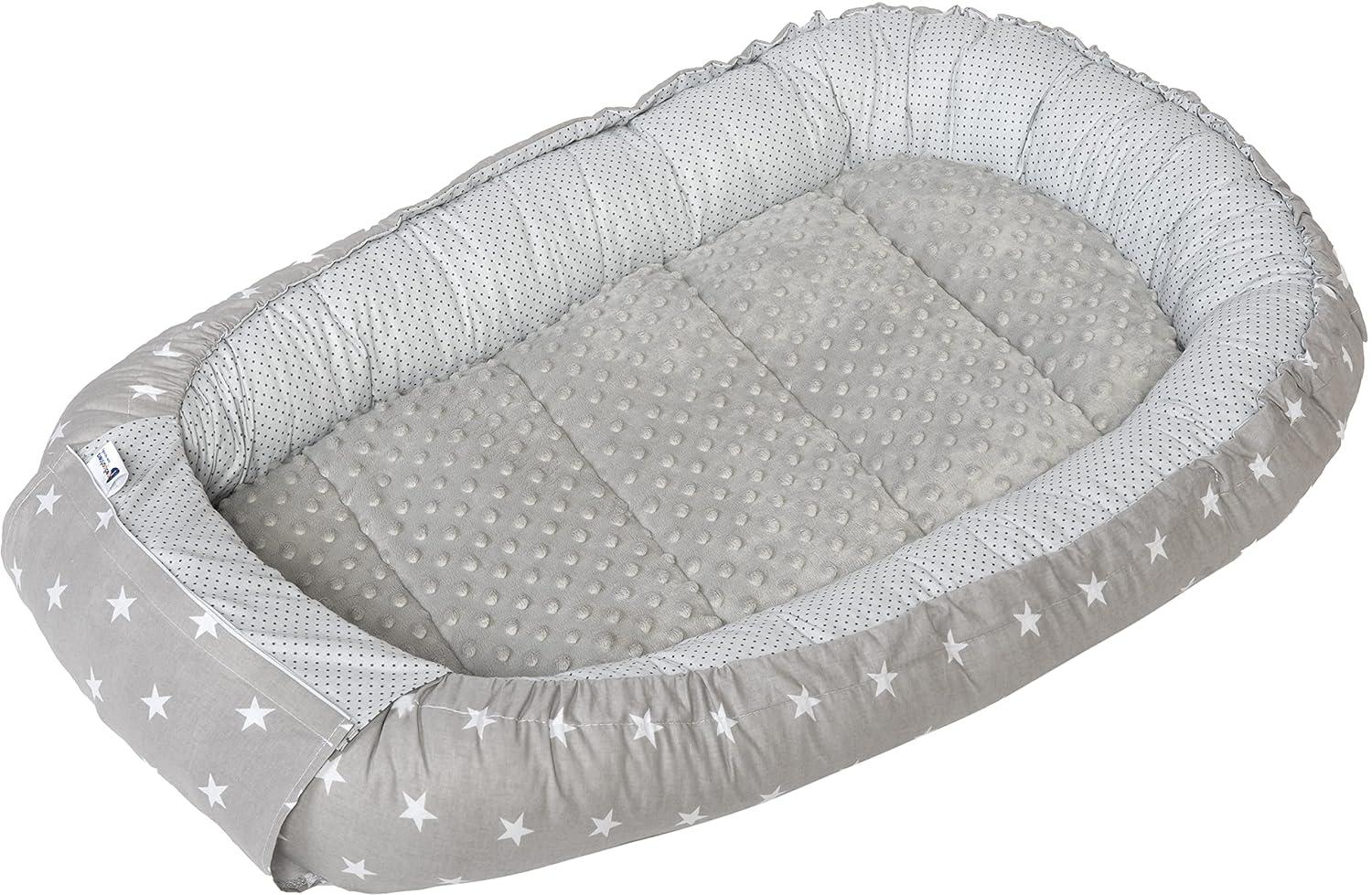 Medi Partners Babynest Kuschelnest Babynestchen 100% Baumwolle Nestchen Reisebett für Babys Säuglinge 100x60x15cm herausnehmbarer Einsatz (graue Sternen mit graue Minky) Bild 1