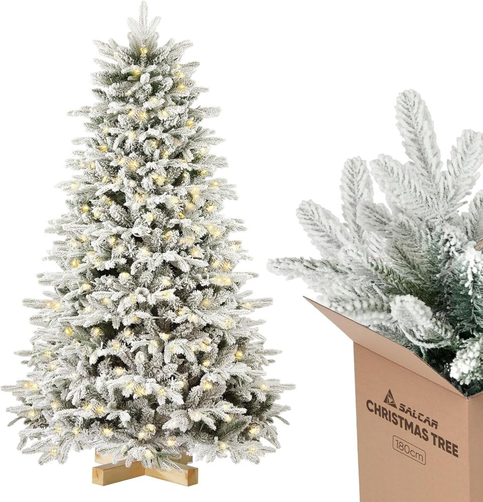 Salcar Künstlicher Weihnachtsbaum 180 cm Künstlicher Tannenbaum mit Schnee und Beleuchtung, Holzständer, Edeltanne, Christbaum mit Weihnachtsdeko, mit 908 Spitzen aus PVC und PE Bild 1