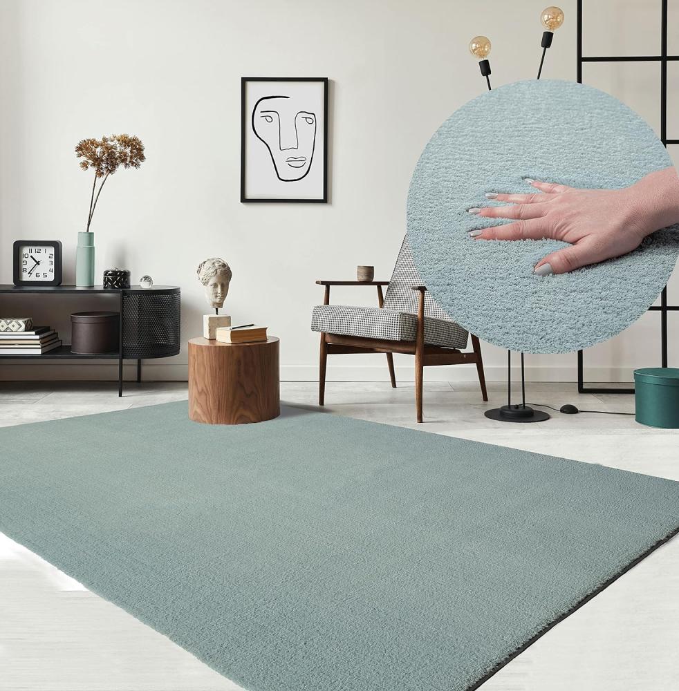 the carpet Relax kuscheliger Kurzflor Teppich, Anti-Rutsch Unterseite, Waschbar bis 30 Grad, Super Soft, Felloptik, Blau, 120 x 160 cm Bild 1