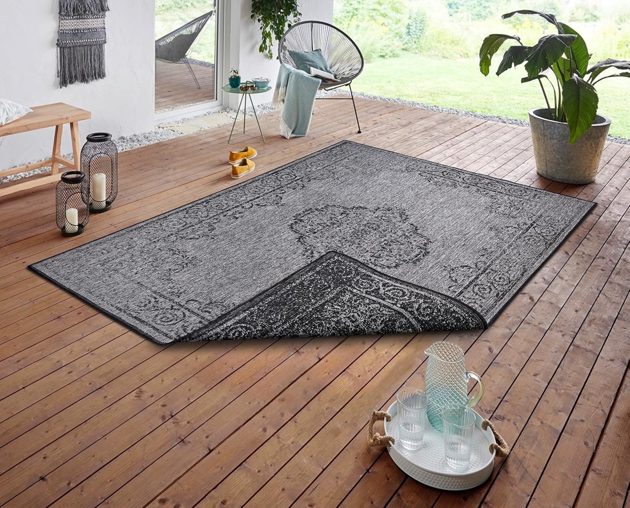 NORTHRUGS In- und Outdoor Teppich Cebu 240x340 - Wendeteppich Wetterfest Orientalisches Vintage Design Teppich für Balkon Terrasse Garten Wintergarten Wohnzimmerteppich Wasserfest in Night Silver Bild 1