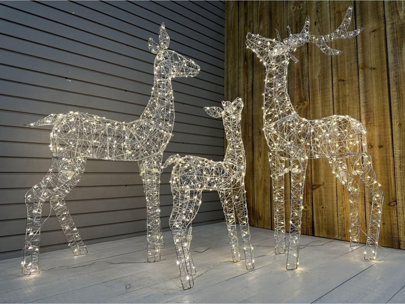 2x 3er Set 6 LED Rentiere Rentierfamilie 1400 LEDs mit Timer Weihnachtsdeko Outdoor Bild 1