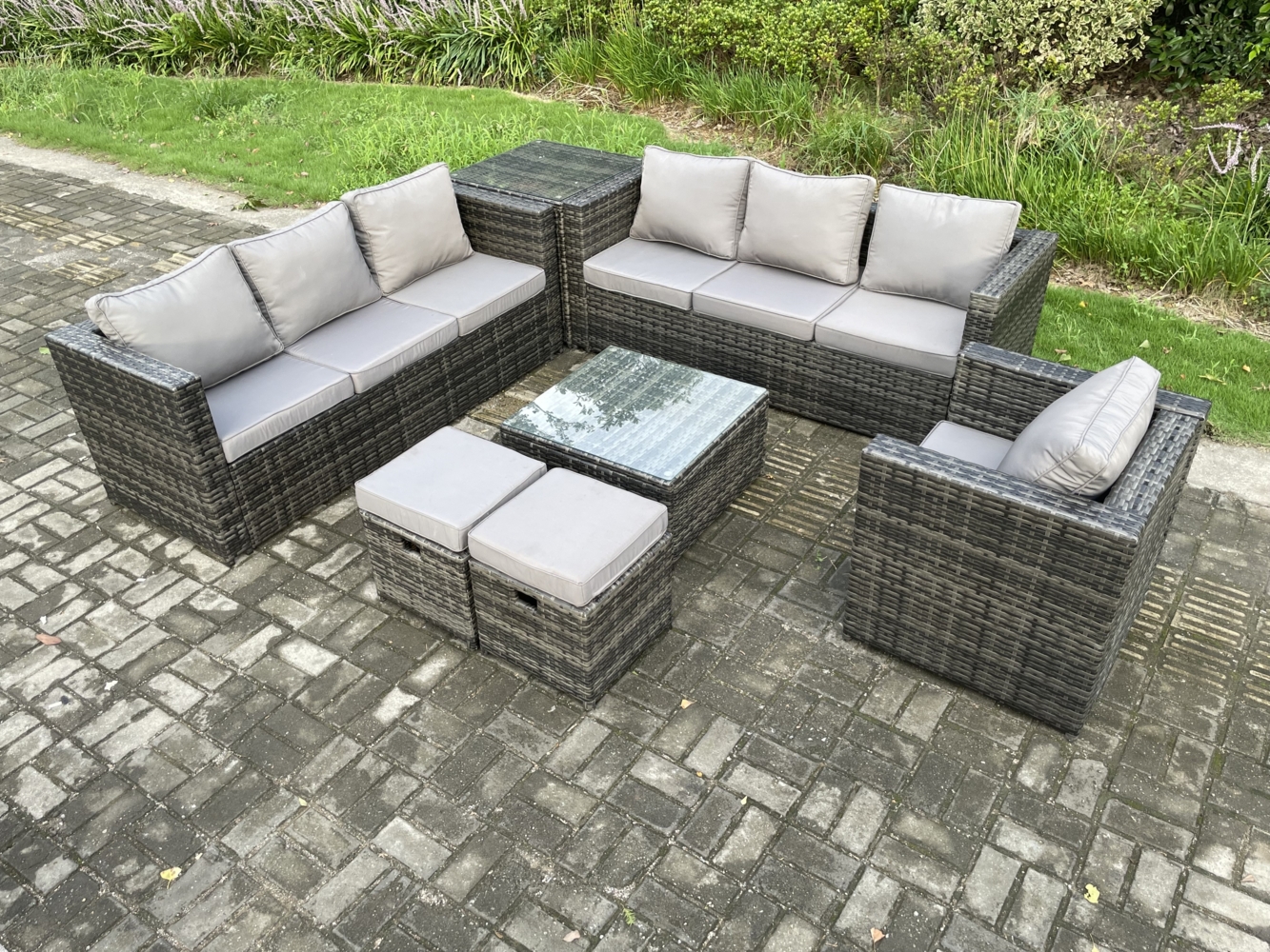 Fimous 9-Sitzer Rattan Gartenmöbel Sofa Set mit Sessel Beistelltisch Quadratischer Couchtisch 2 Kleine Hocker Innen Beistelltisch Outdoor Rattan Set Dunkelgrau Gemischt Bild 1