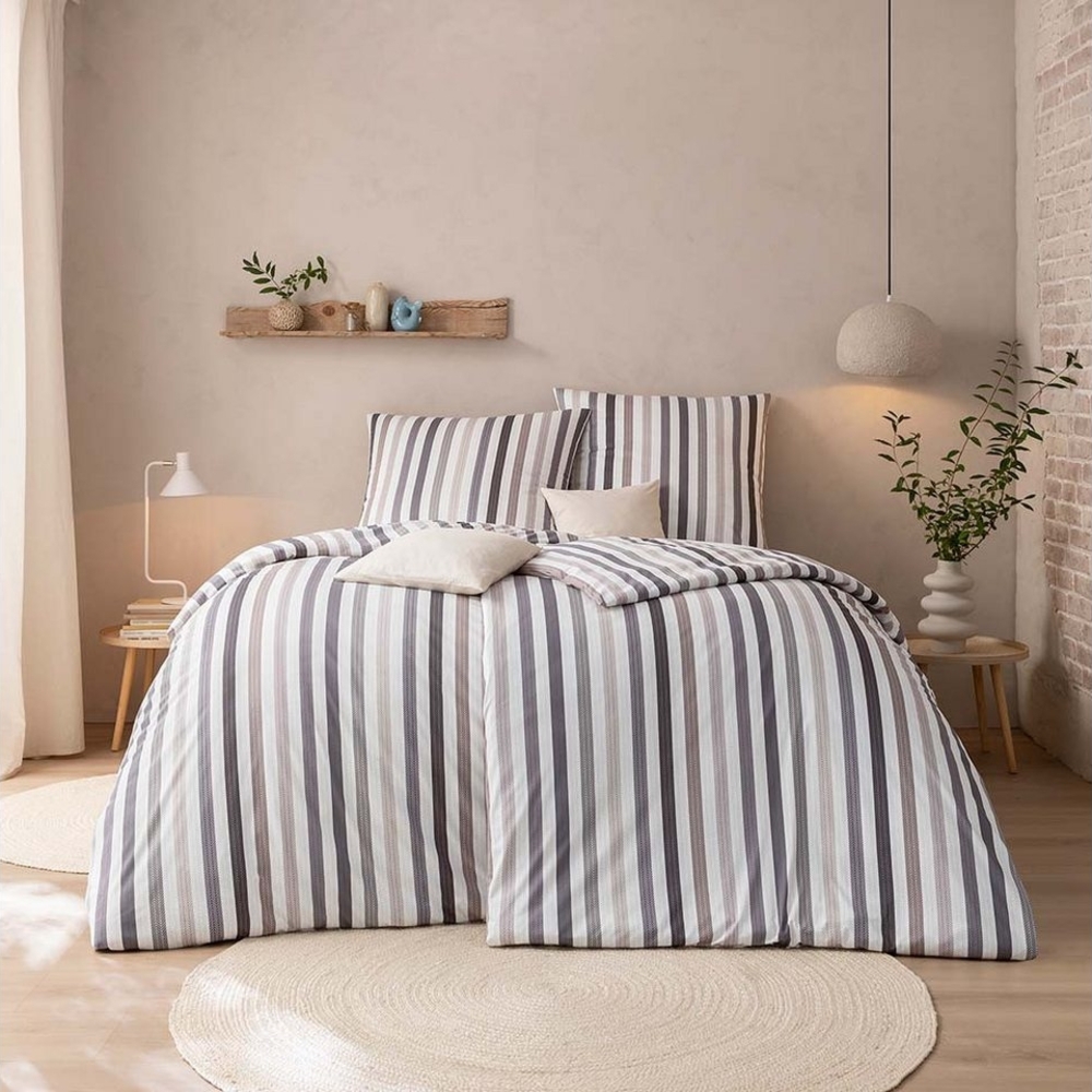 Estella Mako-Interlock-Jersey Bettwäsche Atelier Tavaro 155x220 + 1 x Kissen 80 x 80 Streifen grau Bild 1