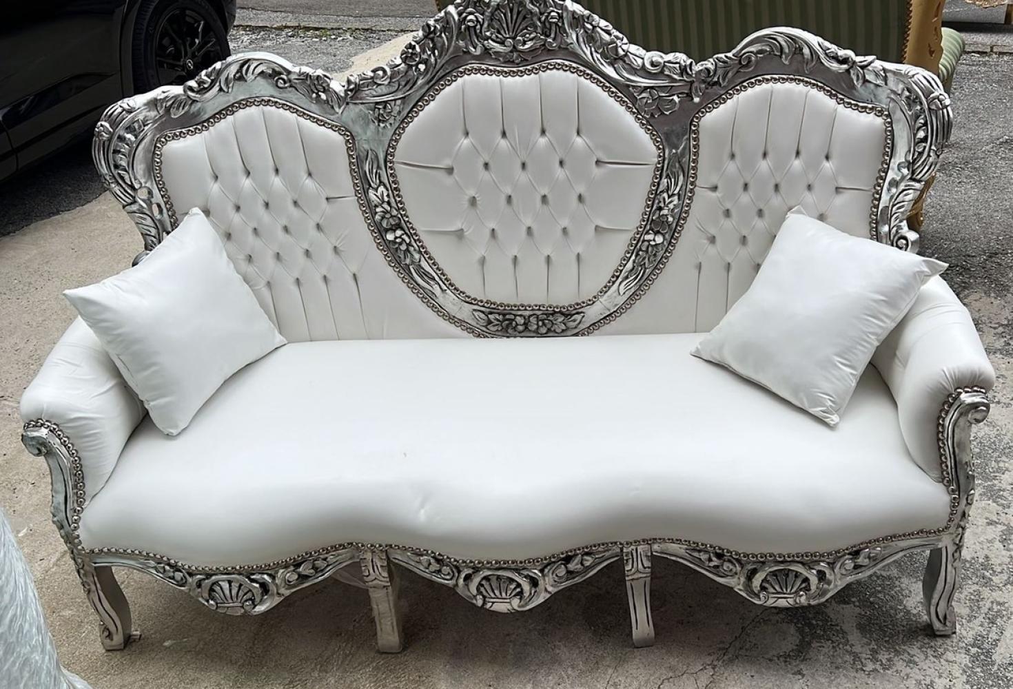 Casa Padrino Barock Kunstleder Sofa Weiß / Silber 180 cm - Barock Wohnzimmer Möbel Bild 1