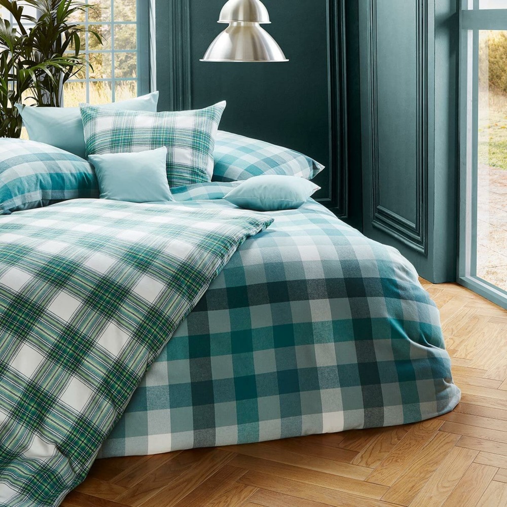 Fleuresse gewebte Edelflanell Bettwäsche Lech Karo forest | 200x220 cm + 2 x 80 x 80 cm Bild 1
