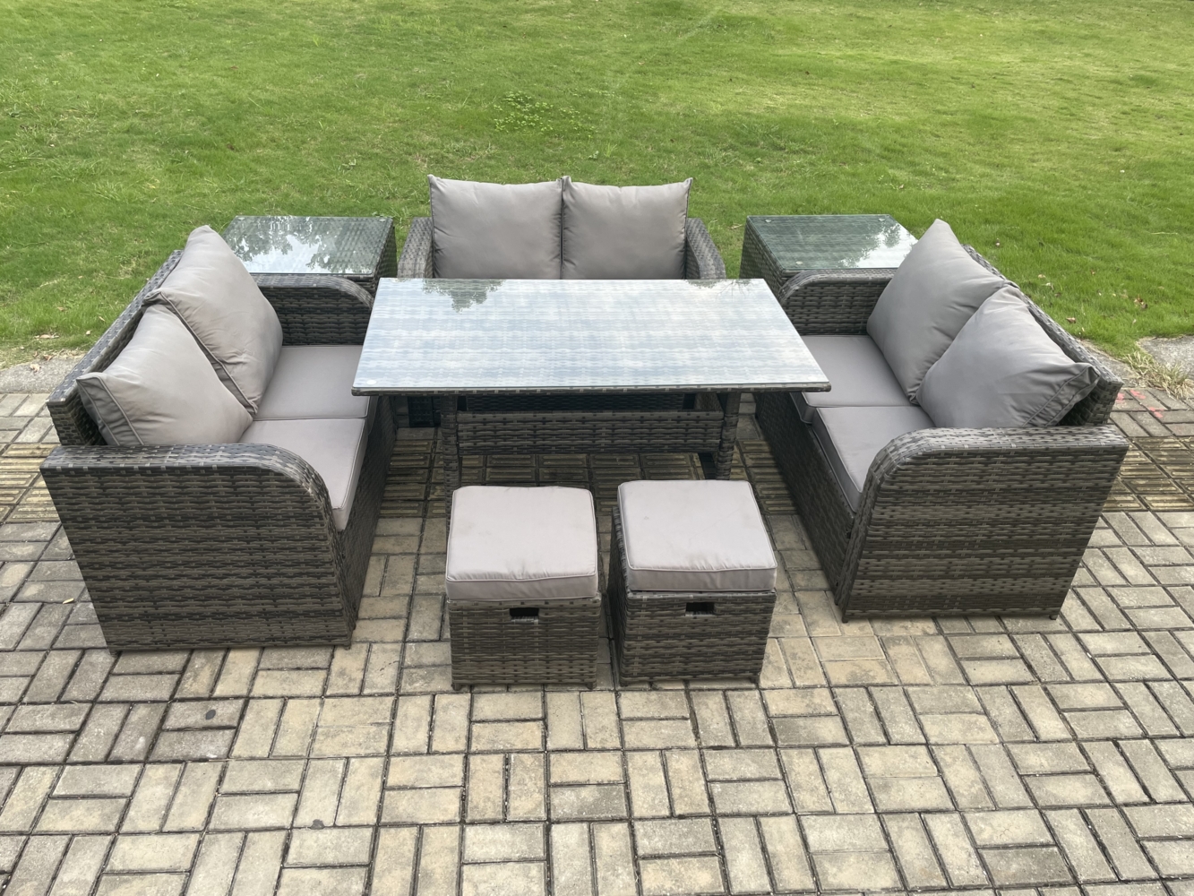 Fimous 8 Sitzer Outdoor Rattan Gartenmöbel-Set mit Terrassen Rechteckiger Esstisch 2 Beistelltischen Liebe Sofa 2 kleine Fußhockern Dunkelgrau gemischt Bild 1