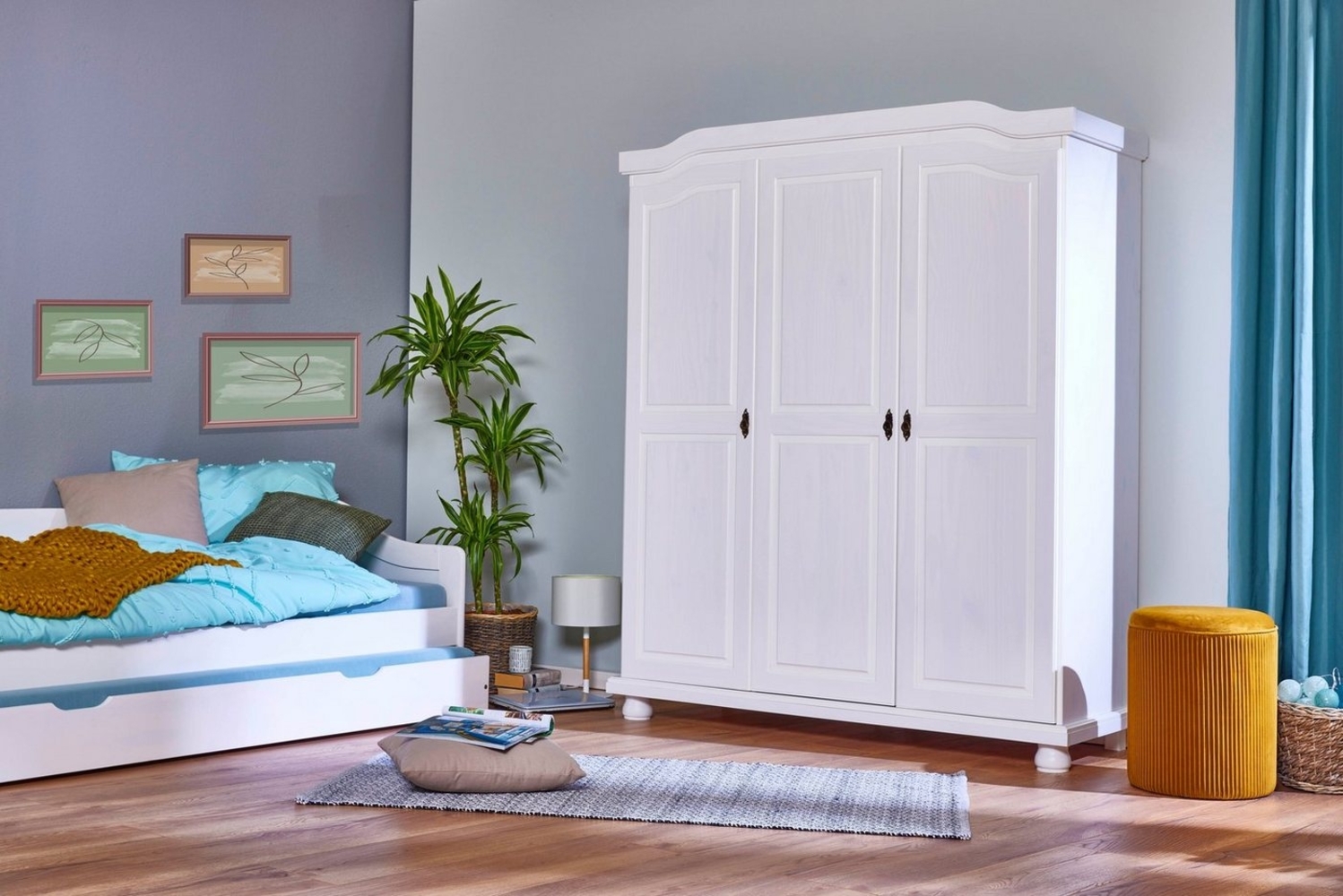 Kleiderschrank Bastian Kiefer Massivholz weiß lackiert im Landhausstil Bild 1