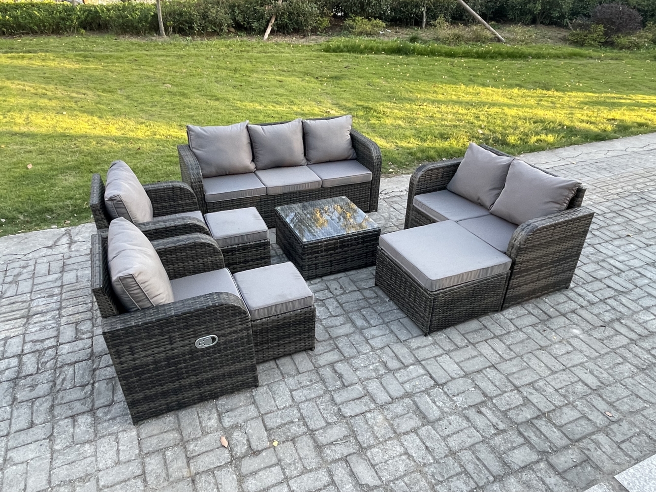 Fimous 10-Sitzer Gartenmöbelset Rattan Garten Sofa im Freien Sessel mit Gehärteter Glastisch 3 Hockern Dunkelgrau Gemischt Bild 1