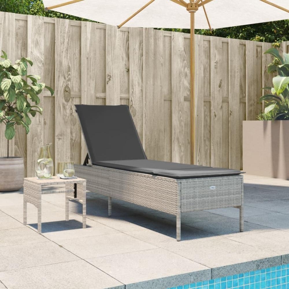 vidaXL Sonnenliege mit Tisch und Auflage Hellgrau Poly Rattan 4002733 Bild 1