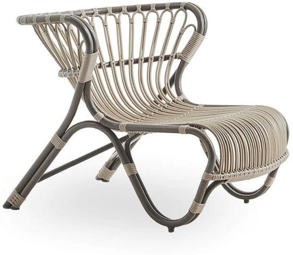 Casa Padrino Luxus Garten Lounge Sessel Mokka / Beige 79 x 92 x H. 68 cm - Wetterbeständiger Garten & Terrassen Sessel - Garten & Terrassen Möbel - Luxus Qualität Bild 1