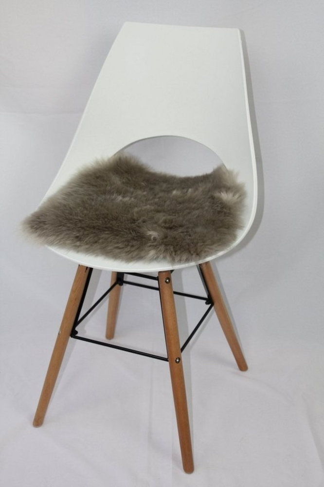 Heitmann Felle Stuhlkissen Lamm, Sitzauflage eckig, 44x44 cm, echtes Lammfell, waschbar, auch als 2er oder 4er Set Bild 1