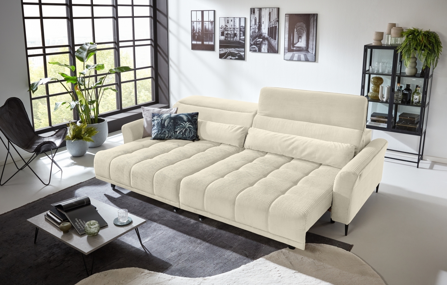 Big-Sofa >Wolve< 2x elektr. Verstellung, 2 Kissen, Cord beige - 280x108x118cm (BxHxT) Bild 1