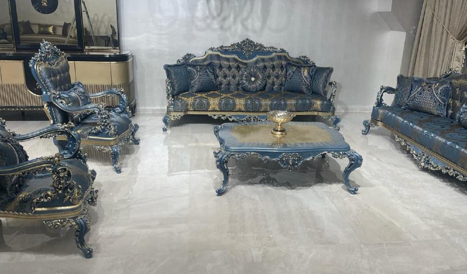 Casa Padrino Luxus Barock Wohnzimmer Set Blau / Gold - 2 Barock Sofas & 2 Barock Sessel & 1 Barock Couchtisch - Luxus Wohnzimmer Möbel im Barockstil - Barock Möbel - Edel & Prunkvoll Bild 1