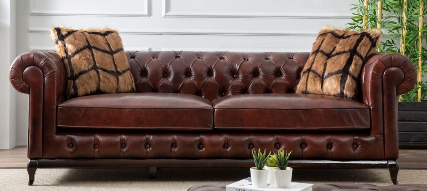 Casa Padrino Luxus Chesterfield Kunstleder Sofa Dunkelbraun 235 x 90 x H. 75 cm - Wohnzimmer Sofa - Wohnzimmer Möbel - Luxus Möbel - Wohnzimmer Einrichtung - Luxus Einrichtung - Möbel Luxus Bild 1